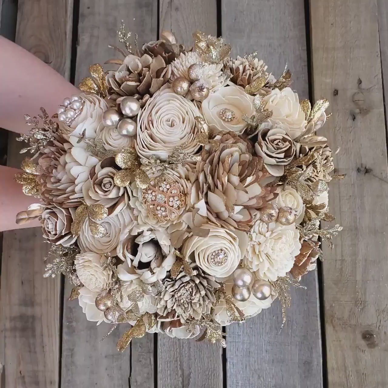 Rose Gold and Cream store with Gold Bouquet